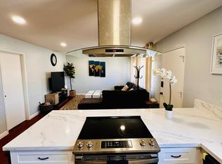 6032 Lime Ave APT C, Cypress, CA 90630