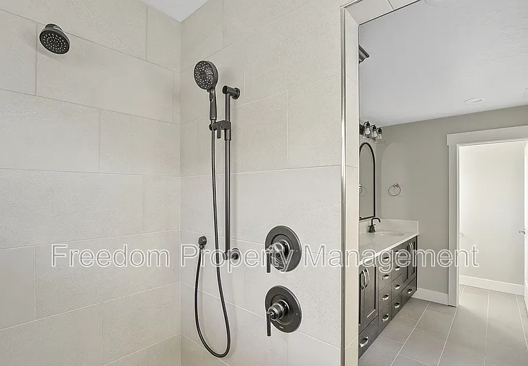 1446 E Star Dr — Photo 11