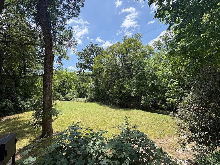 211 Mill Creek Dr — Photo 24
