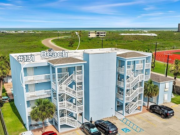 4th image of 407 Beach St #131