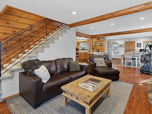 5th image of 10068 Meadow Way