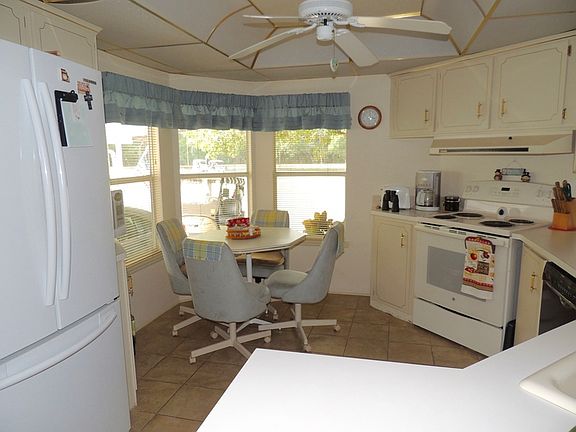 4th image of 9855 Cypress Lakes Dr