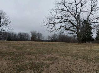 2317 SW Opossum Hollow Rd, Blue Springs, MO 64015