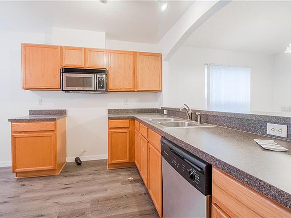 4th image of 3518 W Jefferson St