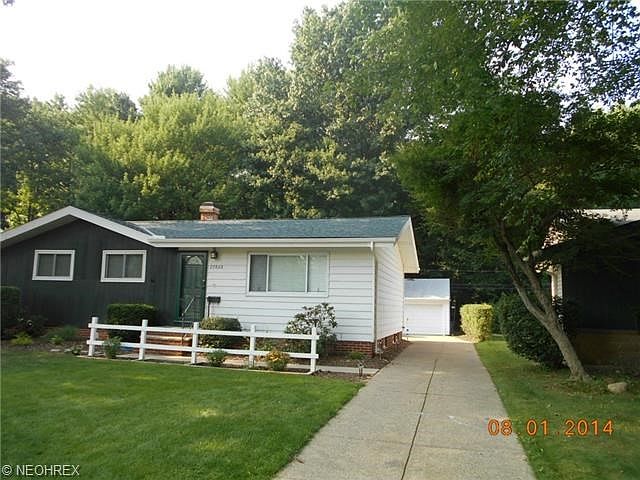 1st image of 23868 Amesbury Dr