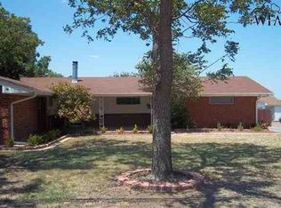 803 Shore Line Dr, Wichita Falls, TX 76308