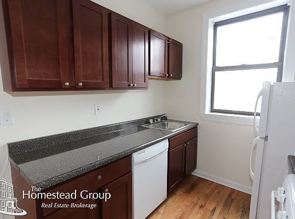 3rd image of 831 W Waveland Ave #3N_3RD_831