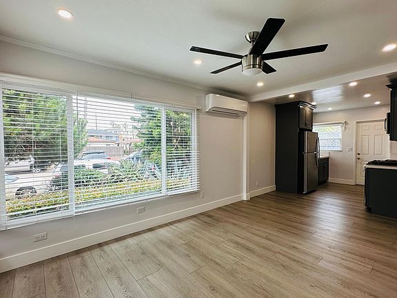 3rd image of 1654 Cable St #1654
