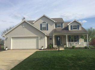 4001 Turnberry Dr, Champaign, IL 61822