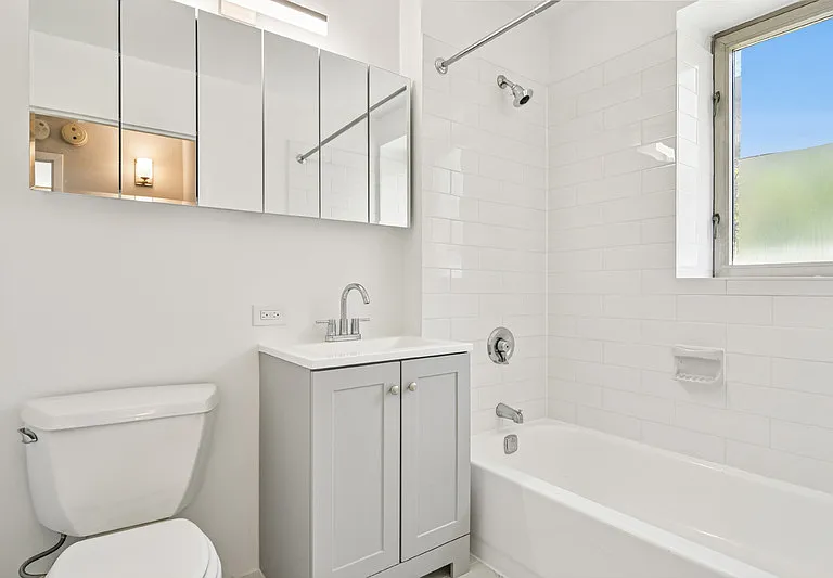 345 E 64th St #6B — Photo 5