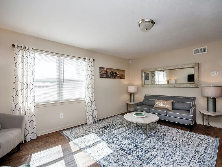 Augusta Road Apartments — Photo 9