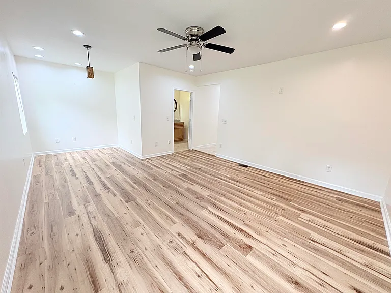 212 Barbourville Dr — Photo 21