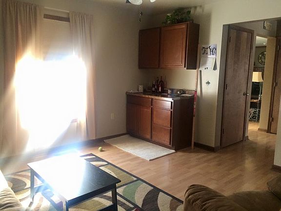 Family Room/Dry Bar