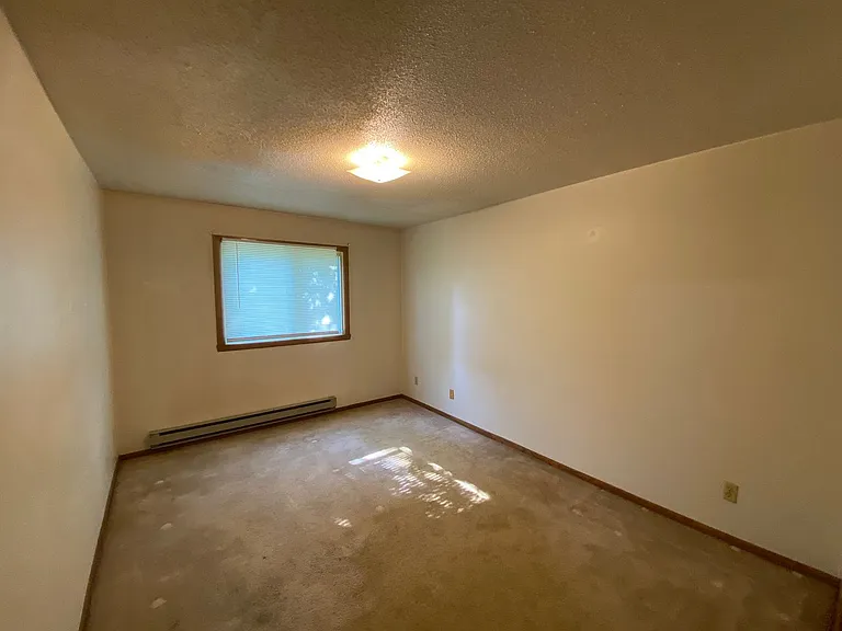 2505 — Photo 7