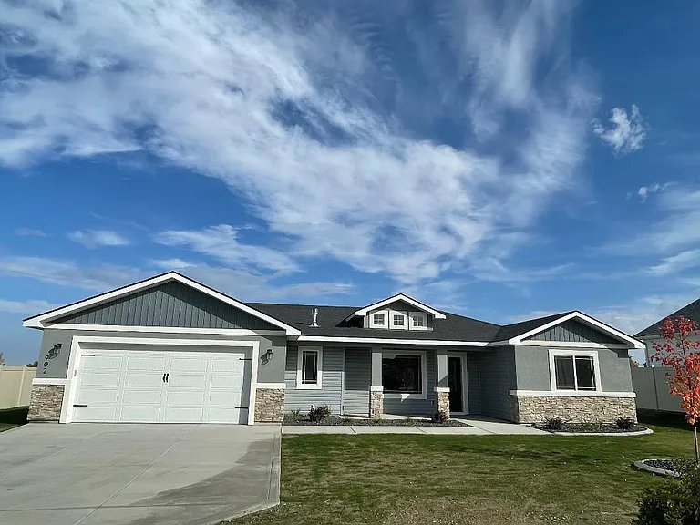 902 Monument Peak Pl — Photo 2