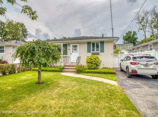 344 Armstrong Ave, Staten Island, NY 10308