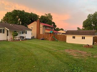 151 Howard St, New Haven, WV 25265