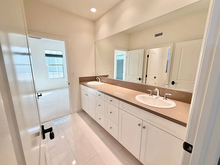 110 Briar Rose — Photo 33