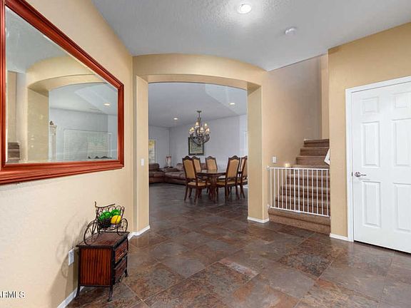 3rd image of 916 E Sun Valley Farms Ln