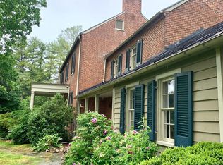 20048 Shelburne Glebe Rd, Purcellville, VA 20132