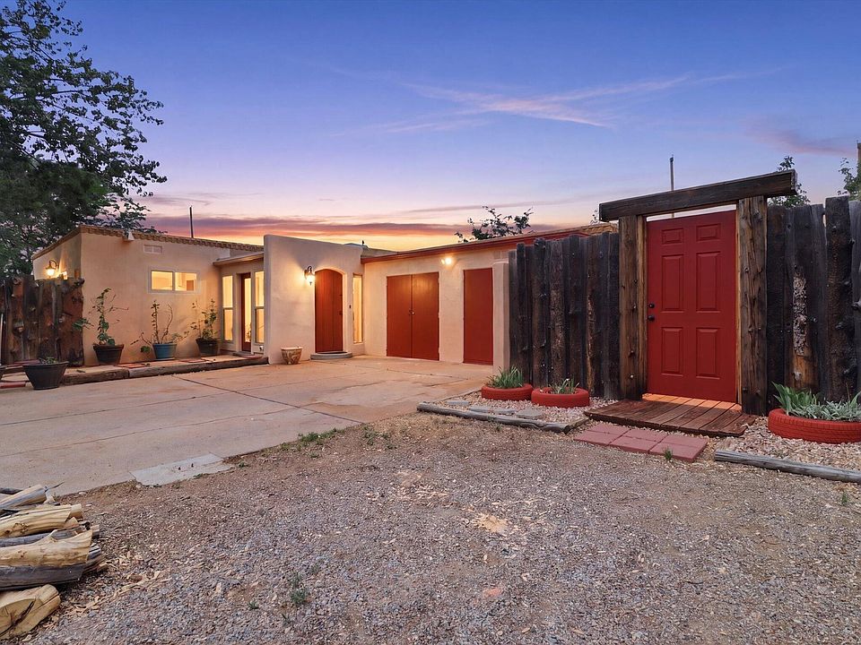 1st image of 2837 Calle Princesa Juana