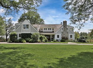 6 Edwards Point Rd, Rumson, NJ 07760