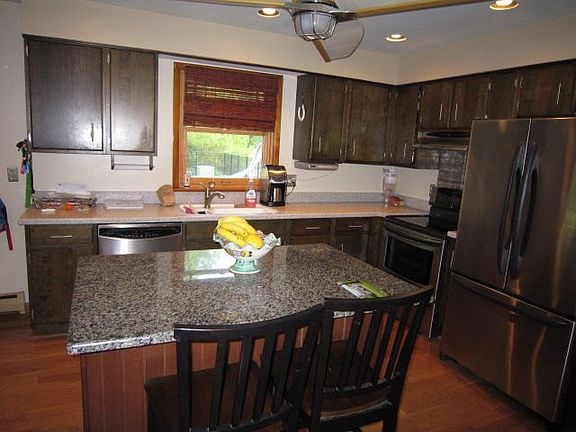 4th image of 721 Bon Haven Dr