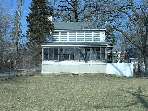 2nd image of 33855 N Lake Shore Dr