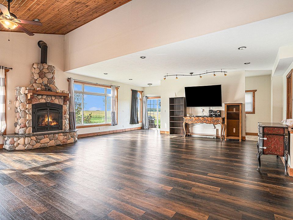 11684 Garr Rd, Berrien Springs, MI 49103 Zillow