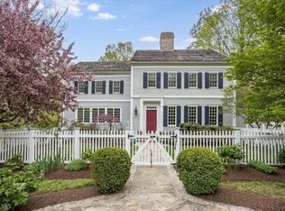 12 Red Oak Row, Chester, NJ 07930