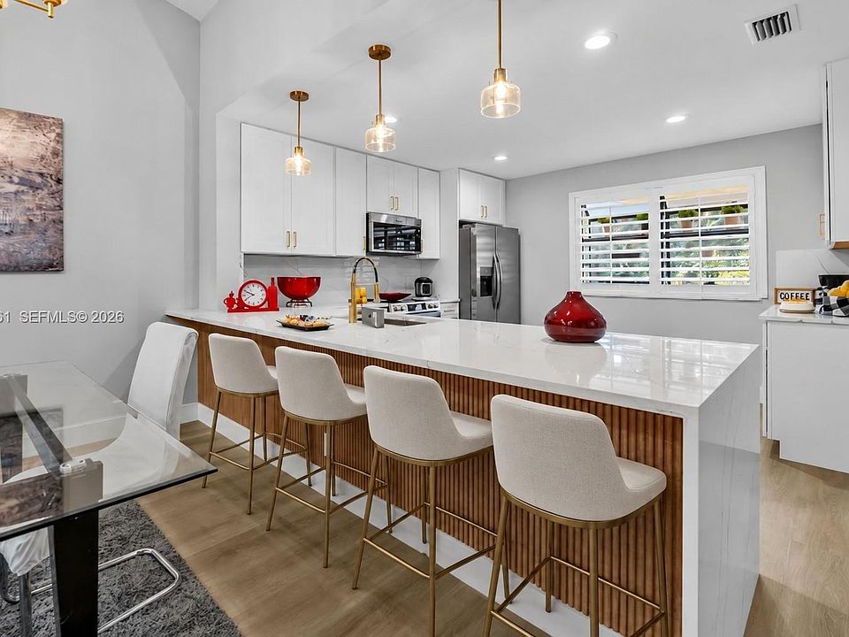 1st image of 7818 La Mirada Dr
