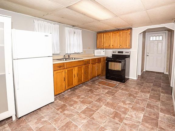 4th image of 2566 Kennedy St