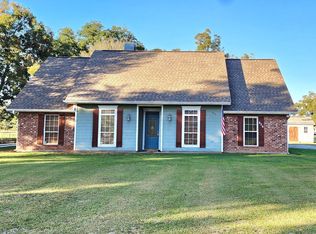 826 Vatican Rd, Carencro, LA 70520