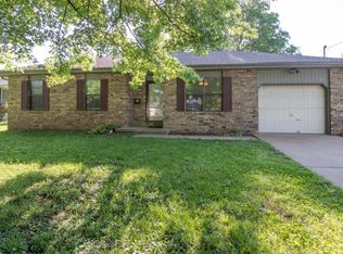 524 N Walnut Ave, Republic, MO 65738