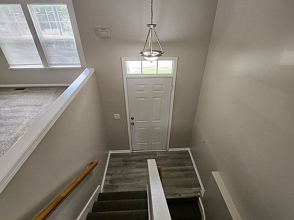 4th image of 1010 W Linden Ave Unit A