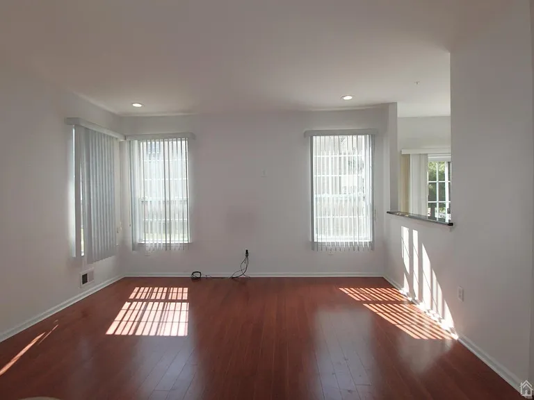 27 Pin Oak Dr — Photo 9