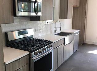 584 Janisch Rd, Houston, TX 77018