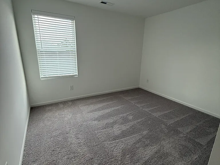 4736 Bell West Dr — Photo 27