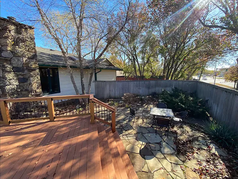 2517 N Claiborn Cir — Photo 23