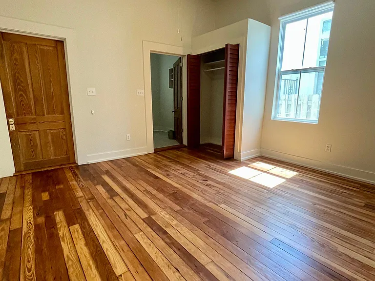 643 Maximillian St — Photo 6