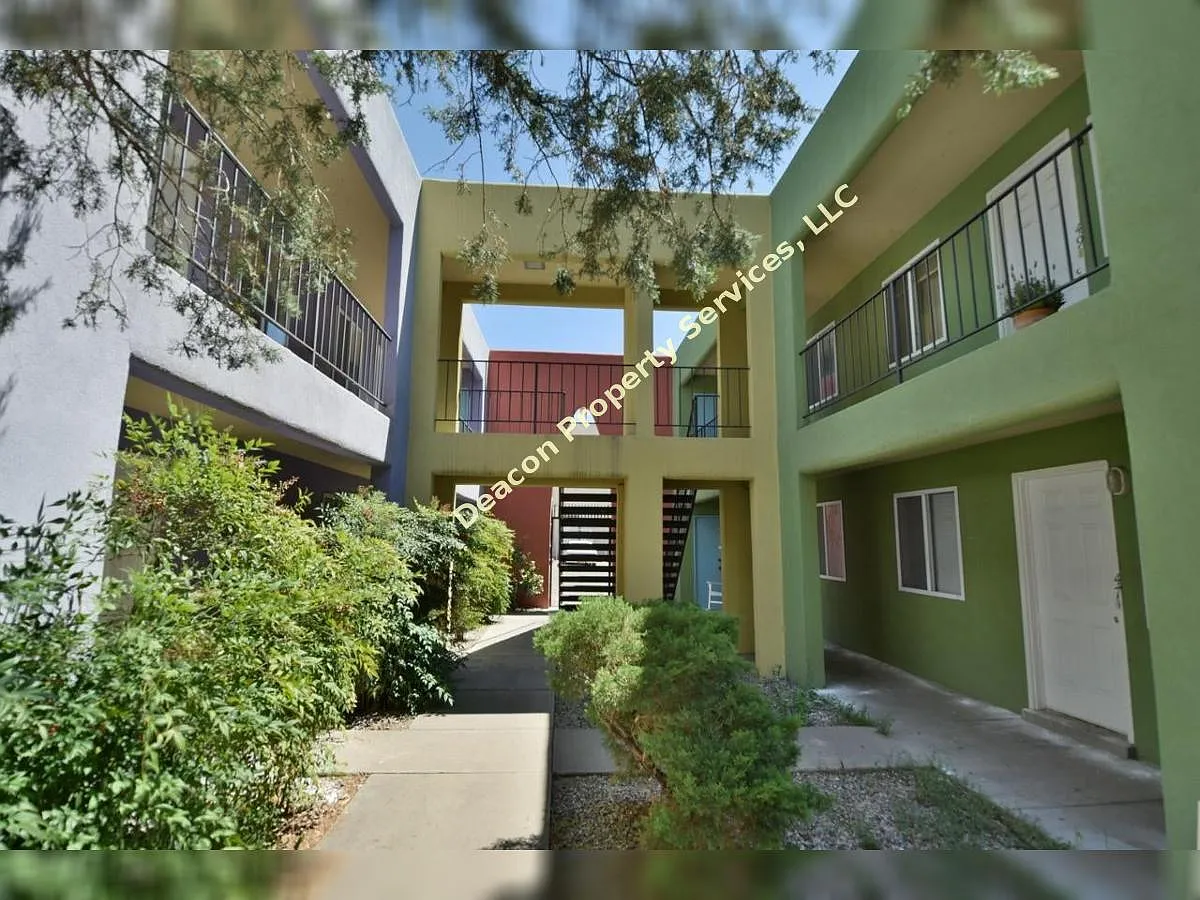Zia at Nob Hill Apartments — Photo 1