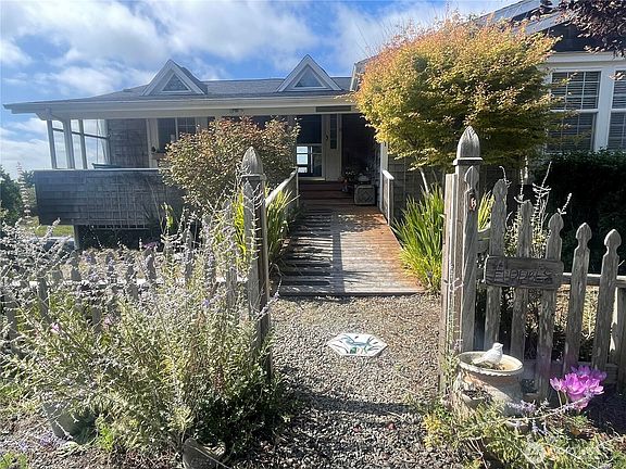 4th image of 34801 J Place