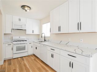 1004 Wilson Cliffs Rd, Las Vegas, NV 89128