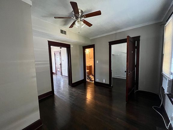 5th image of 1004 E 43rd St Unit 3W