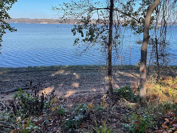 5th image of 64 Spyglass Loop