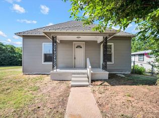 1223 E Springer Ave, Guthrie, OK 73044
