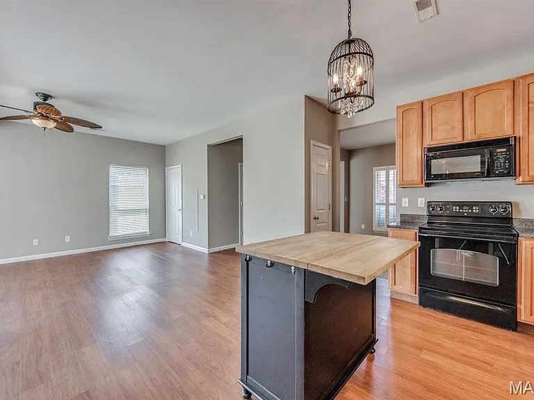 110 Hawks Haven Dr — Photo 16