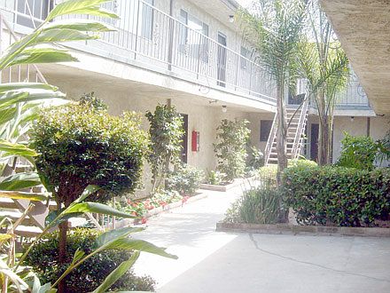3rd image of 1426 W 179th St APT 10