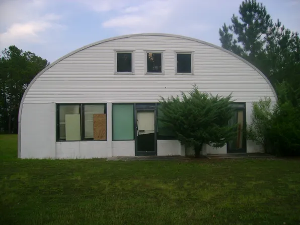 1028 Elam Rd, Gasburg, VA 23857