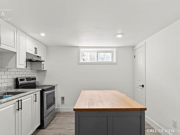 4th image of 99 Wellington St E #2